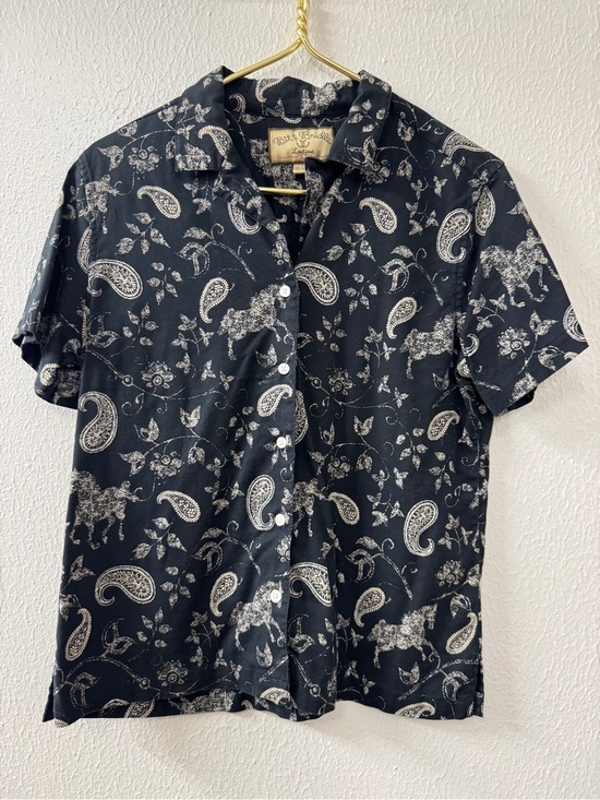Bit & Bridle Tops - Vintage Bit & Bridle Short-Sleeve Paisley Horse Print Button-Down Shirt